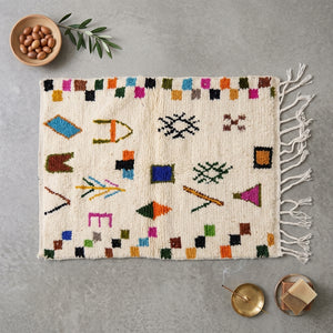 Tapis Azilal Bordures Pixelisées & Motifs Berbères | Yamiriam