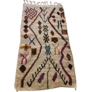 Tapis Azilal Lignes Zigzag & Symboles Berbères | Yamiriam