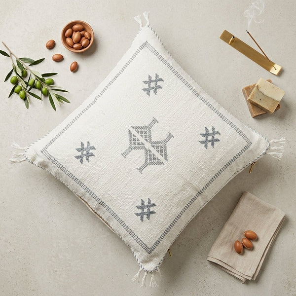 Coussin Sabra Blanc Gris & Broderies Berbères | Yamiriam - YaMiriam