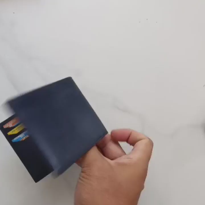 Portefeuille en Cuir Bleu Marine Artisan Marocain – cadeau homme