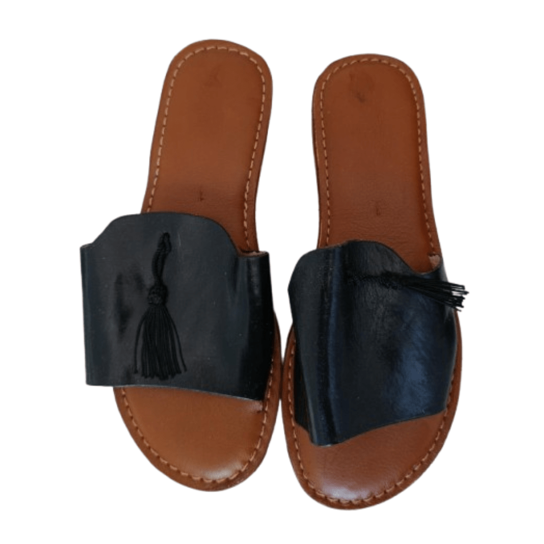 Sandales Femme Noires avec Pompon Élégance - YaMiriam