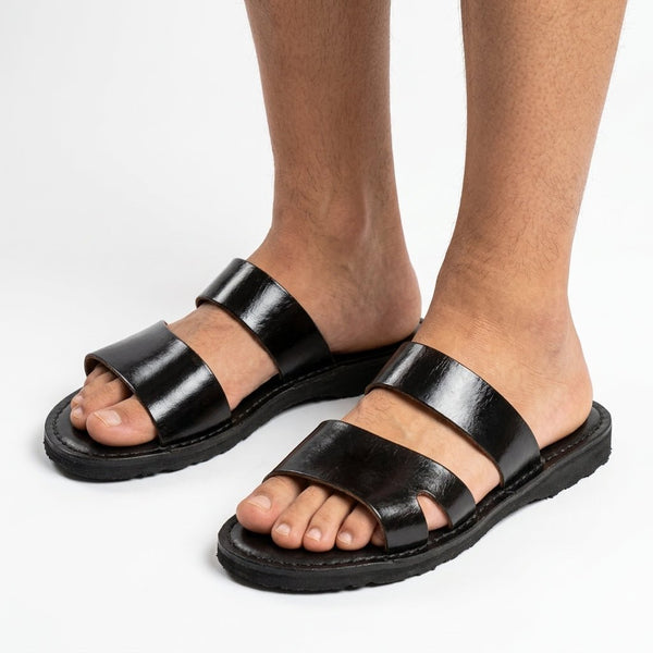 Sandales Minimalistes en Cuir Noir – L'Élégance Intemporelle du Fait Main - YaMiriam