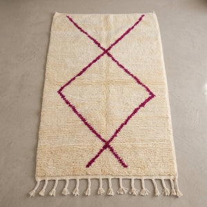 Tapis Beni Ourain Crème & Grand Losange Rose | Yamiriam - YaMiriam