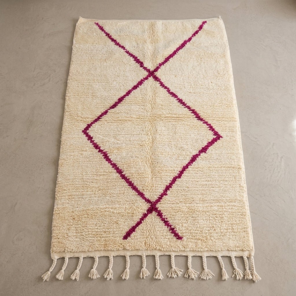Tapis Beni Ourain Crème & Grand Losange Rose | Yamiriam - YaMiriam