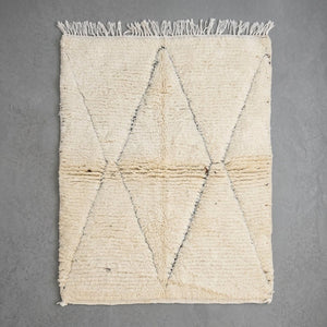 Tapis Beni Ourain Crème & Grands Losanges Discrets | Yamiriam - YaMiriam