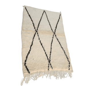 Tapis Beni Ourain Crème & Grands Losanges Noirs | Yamiriam - YaMiriam